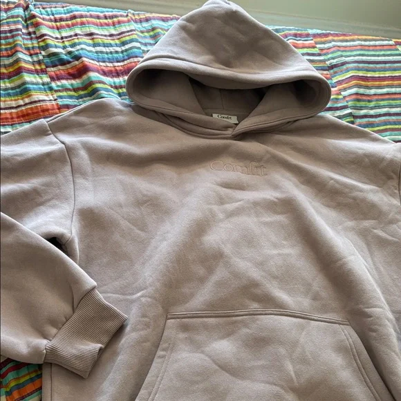 Comfort signature unisex Hoodie - Light tan  Crewneck Pullover embroidered nwot - Picture 3 of 10